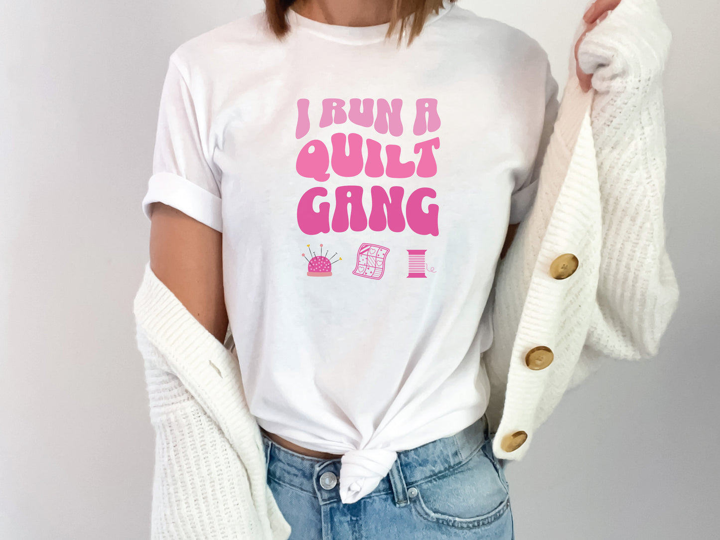 I Run A Quilt Gang T-Shirt (Pink)