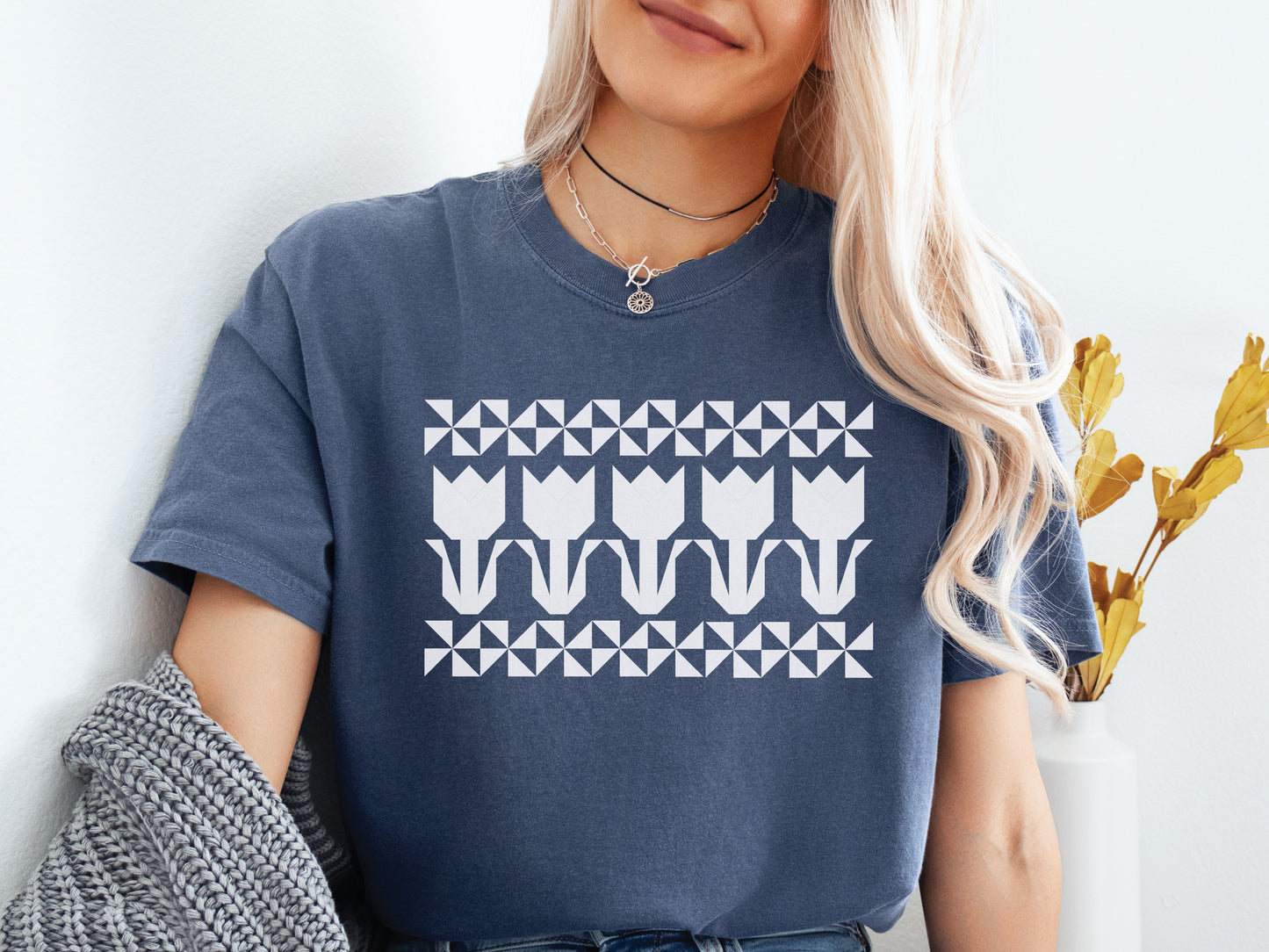 Tulip Quilt Block T-Shirt