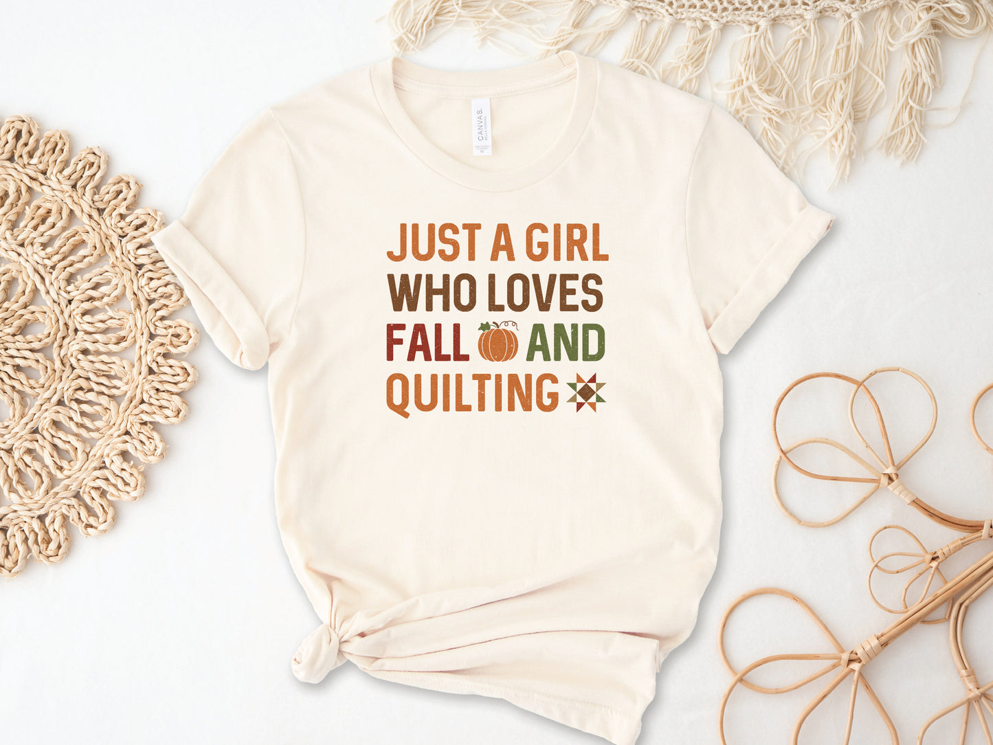 Just A Girl Who Love Fall And Quilting T-Shirt