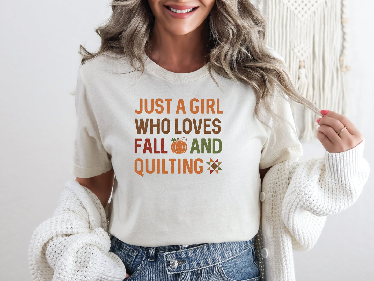 Just A Girl Who Love Fall And Quilting T-Shirt