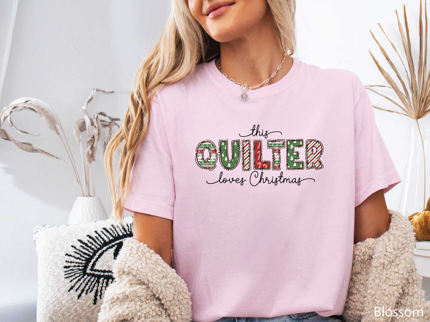 This Quilter Loves Christmas T-Shirt