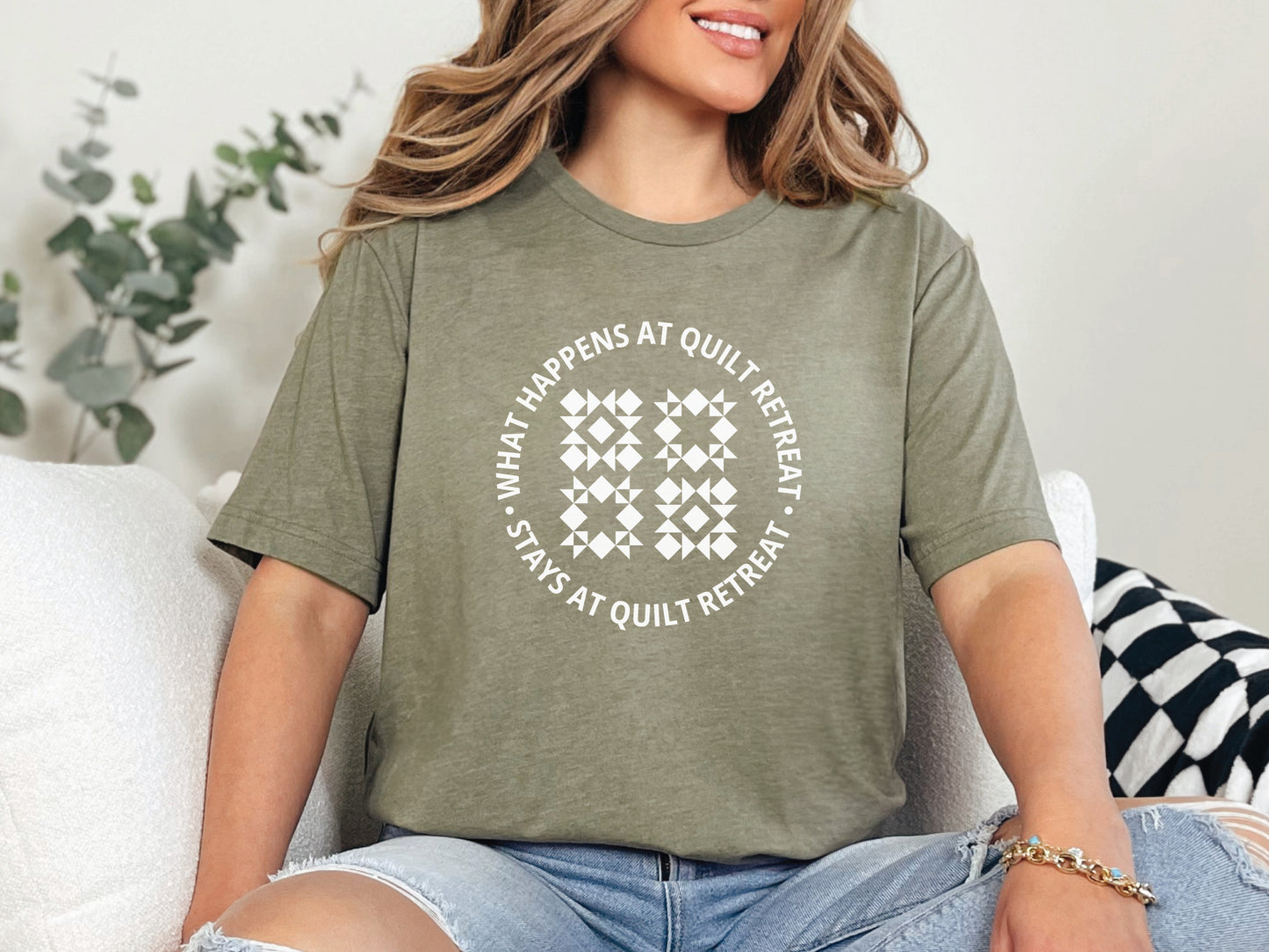 What Happens At Quilt Retreat Short Sleeve T-Shirt